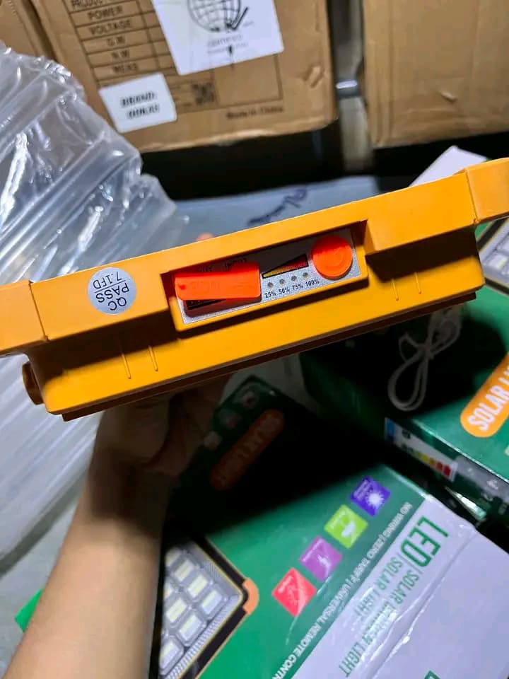 Chargeable by Soler and electricity light
