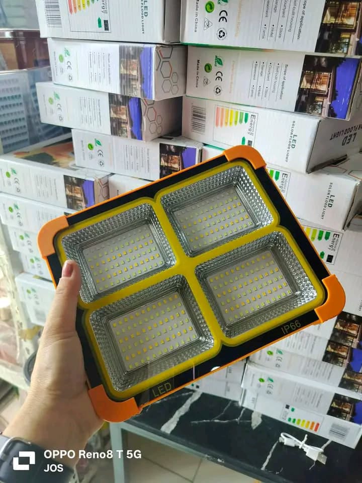 Chargeable by Soler and electricity light
